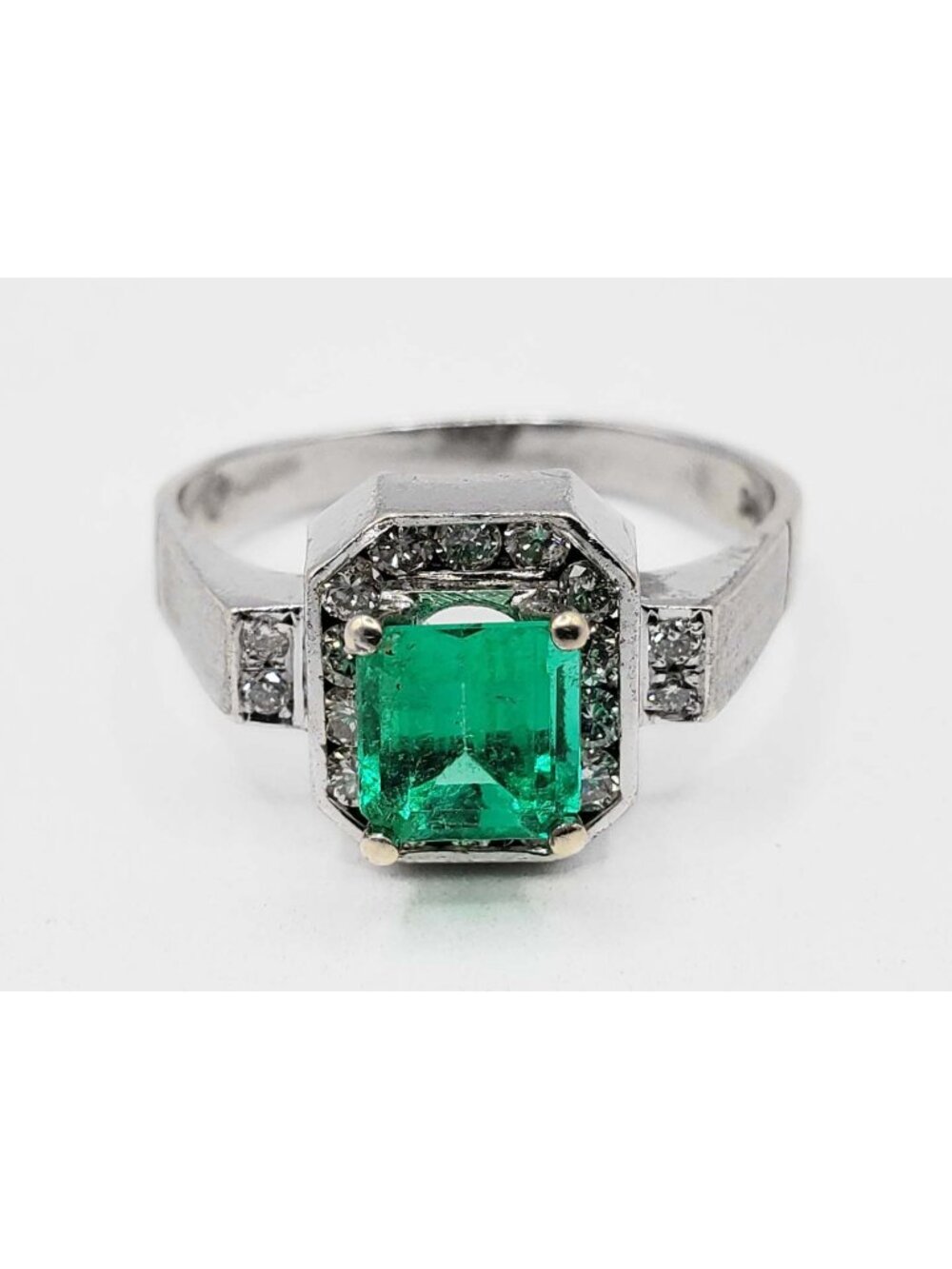 Em-Cut Emerald & Diamond Halo Ring 14k White Gold Size 8.25